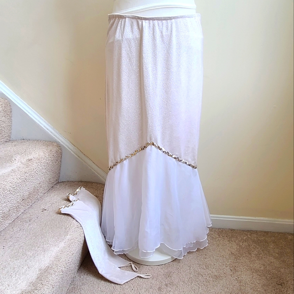 3 Peice White Dance Skirt w/Gauntlets